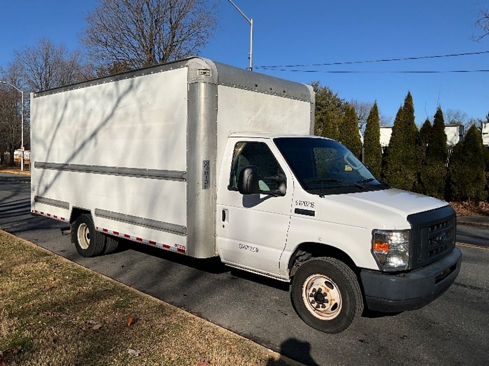 Light Duty Box Truck-Light and Medium Duty Trucks-Ford-2018-E350-Reading-PA-130,886\n\t\tmiles-$ 21,500 - Image 1