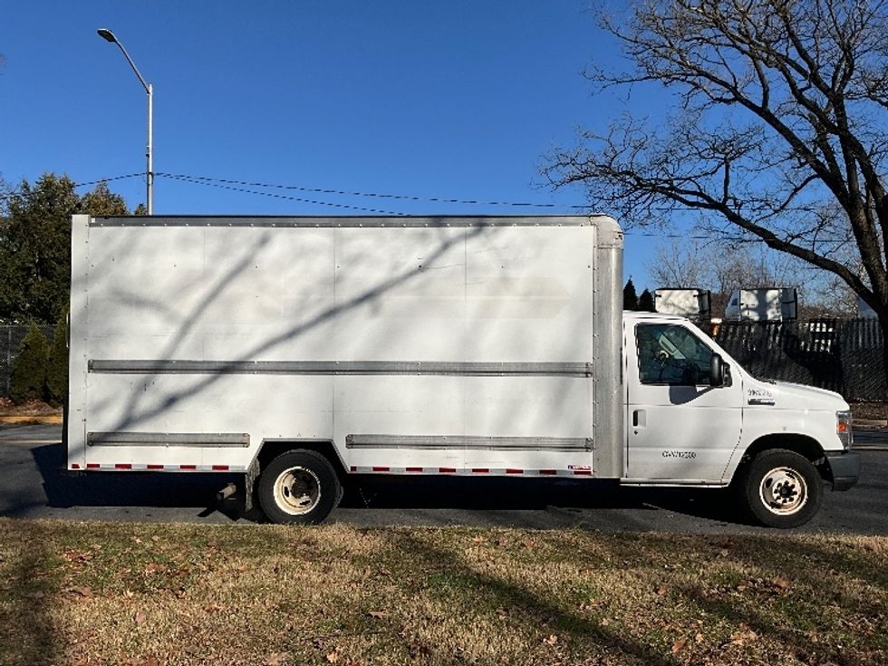 Light Duty Box Truck-Light and Medium Duty Trucks-Ford-2018-E350-Reading-PA-130,886\n\t\tmiles-$ 21,500 - Image 15