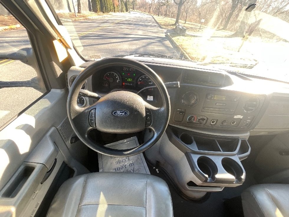 Light Duty Box Truck-Light and Medium Duty Trucks-Ford-2018-E350-Reading-PA-130,886\n\t\tmiles-$ 21,500 - Image 18