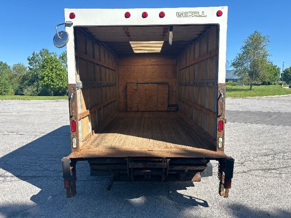 Light Duty Box Truck-Light and Medium Duty Trucks-Ford-2018-E350-Rochester-NY-152,669\n\t\tmiles-$ 12,500 - Image 8
