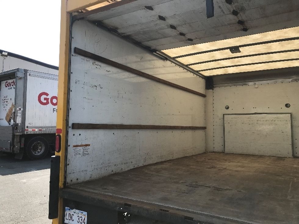 Light Duty Box Truck-Light and Medium Duty Trucks-Ford-2018-E450-Dartmouth-NS-137,239\n\t\tkm-$ 28,250 - Image 11