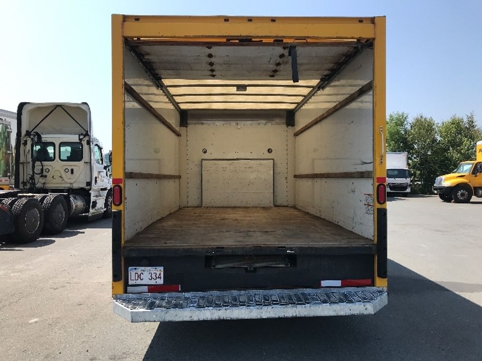 Light Duty Box Truck-Light and Medium Duty Trucks-Ford-2018-E450-Dartmouth-NS-137,239\n\t\tkm-$ 28,250 - Image 8