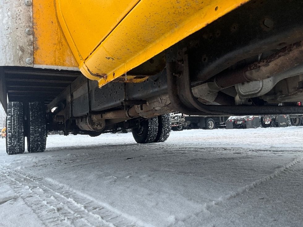 Light Duty Box Truck-Light and Medium Duty Trucks-Ford-2018-E450-Moncton-NB-204,131\n\t\tkm-$ 26,500 - Image 13