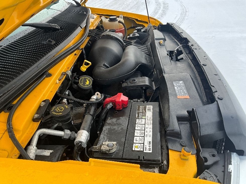 Light Duty Box Truck-Light and Medium Duty Trucks-Ford-2018-E450-Moncton-NB-204,131\n\t\tkm-$ 26,500 - Image 22