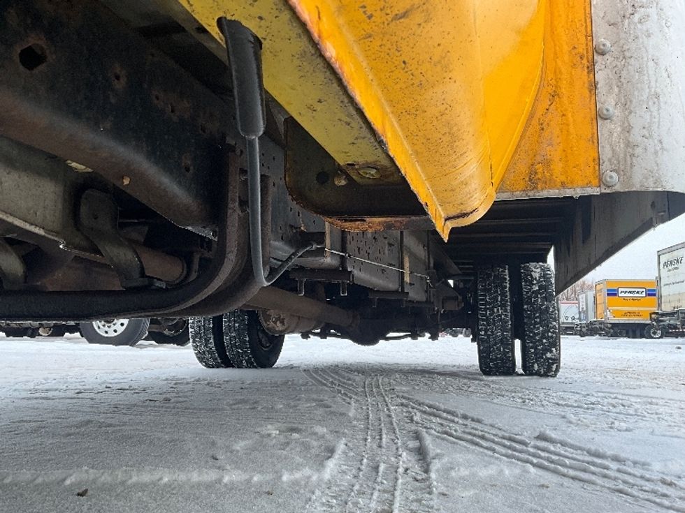 Light Duty Box Truck-Light and Medium Duty Trucks-Ford-2018-E450-Moncton-NB-204,131\n\t\tkm-$ 26,500 - Image 5