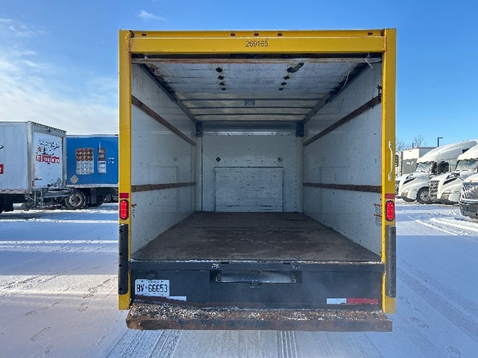 Light Duty Box Truck-Light and Medium Duty Trucks-Ford-2018-E450-Ottawa-ON-158,022\n\t\tkm-$ 30,250 - Image 8