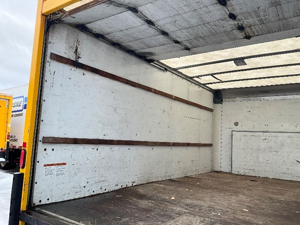 Light Duty Box Truck-Light and Medium Duty Trucks-Ford-2018-E450-Ottawa-ON-169,800\n\t\tkm-$ 29,250 - Image 11