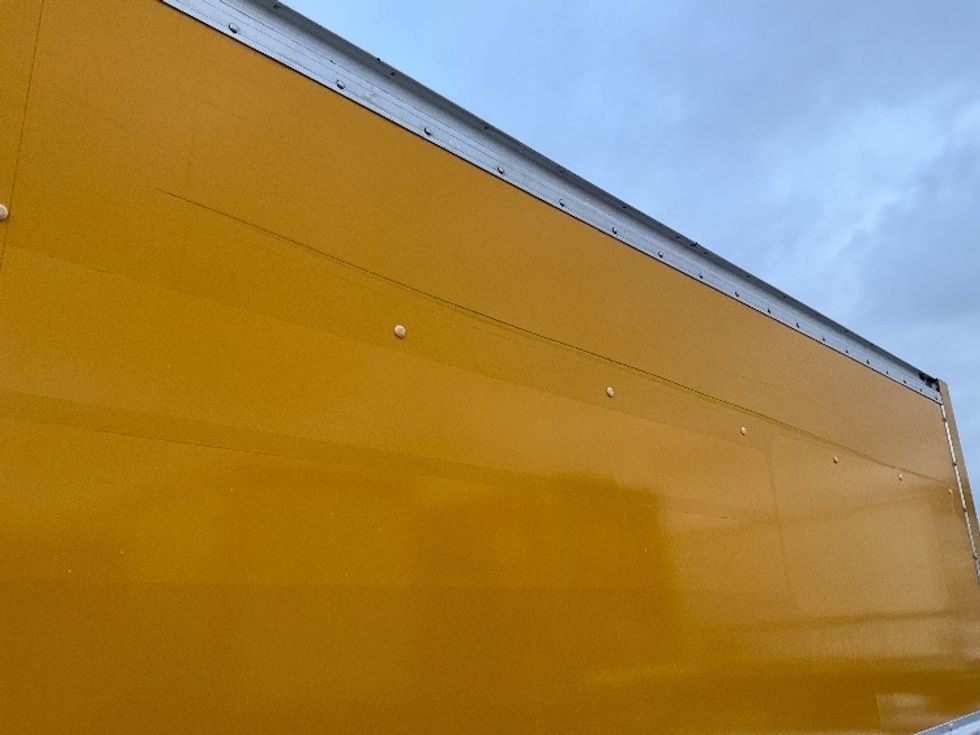 Light Duty Box Truck-Light and Medium Duty Trucks-Ford-2018-E450-Ottawa-ON-169,800\n\t\tkm-$ 29,250 - Image 25