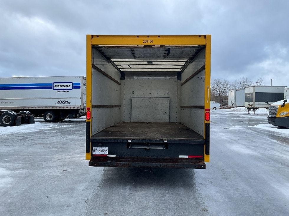 Light Duty Box Truck-Light and Medium Duty Trucks-Ford-2018-E450-Ottawa-ON-169,800\n\t\tkm-$ 29,250 - Image 9