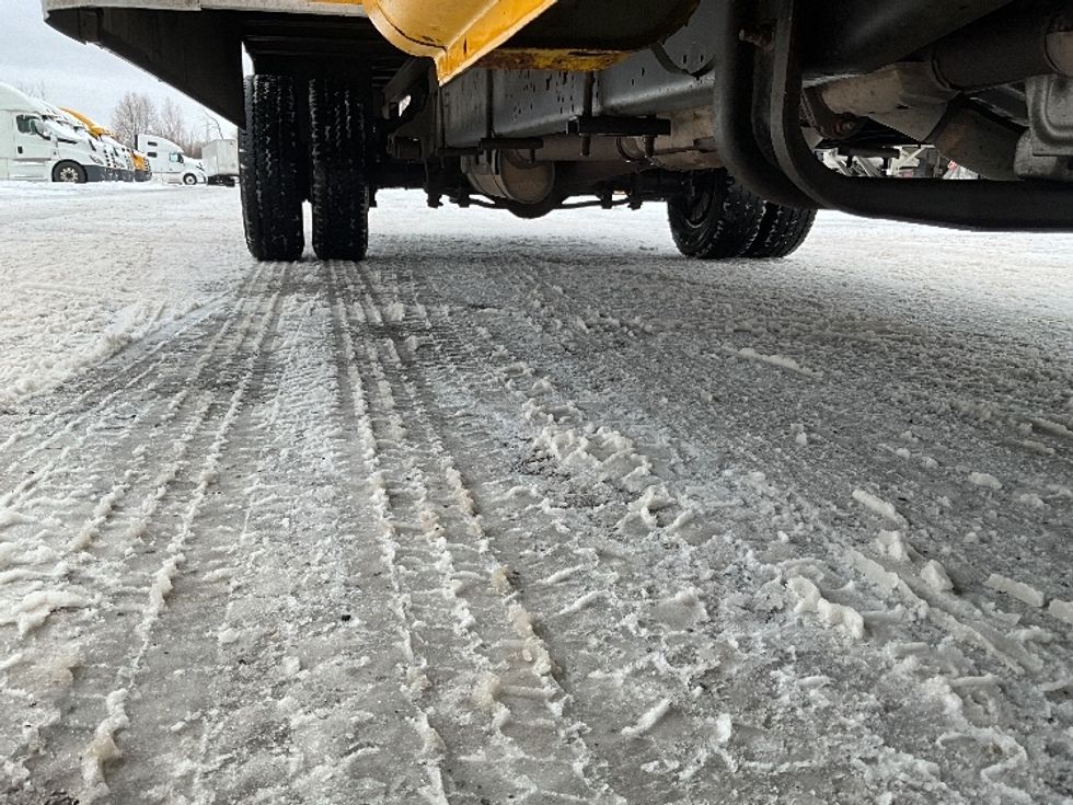 Light Duty Box Truck-Light and Medium Duty Trucks-Ford-2018-E450-Ottawa-ON-180,678\n\t\tkm-$ 22,500 - Image 18