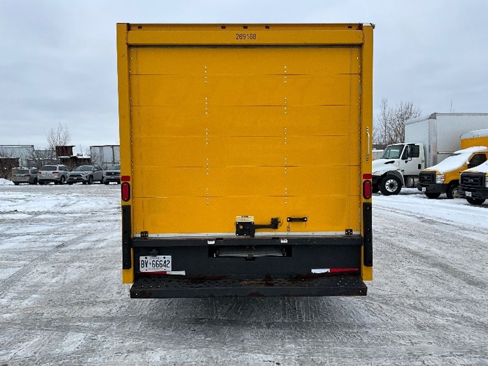 Light Duty Box Truck-Light and Medium Duty Trucks-Ford-2018-E450-Ottawa-ON-180,678\n\t\tkm-$ 22,500 - Image 7