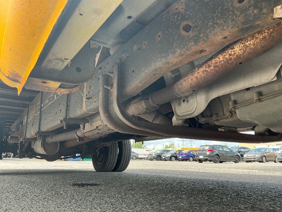 Light Duty Box Truck-Light and Medium Duty Trucks-Ford-2018-E450-Ottawa-ON-218,479\n\t\tkm-$ 23,000 - Image 14
