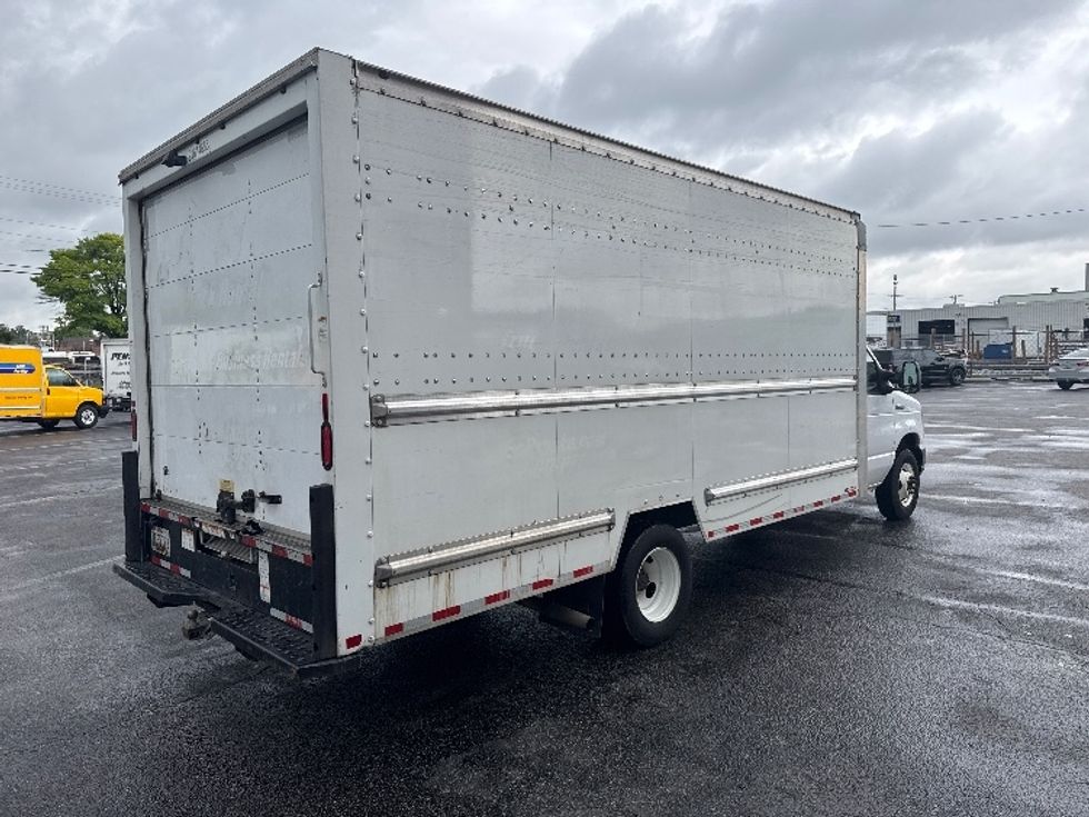Light Duty Box Truck-Light and Medium Duty Trucks-Ford-2019-E350-Baltimore-MD-129,312\n\t\tmiles-$ 21,500 - Image 13