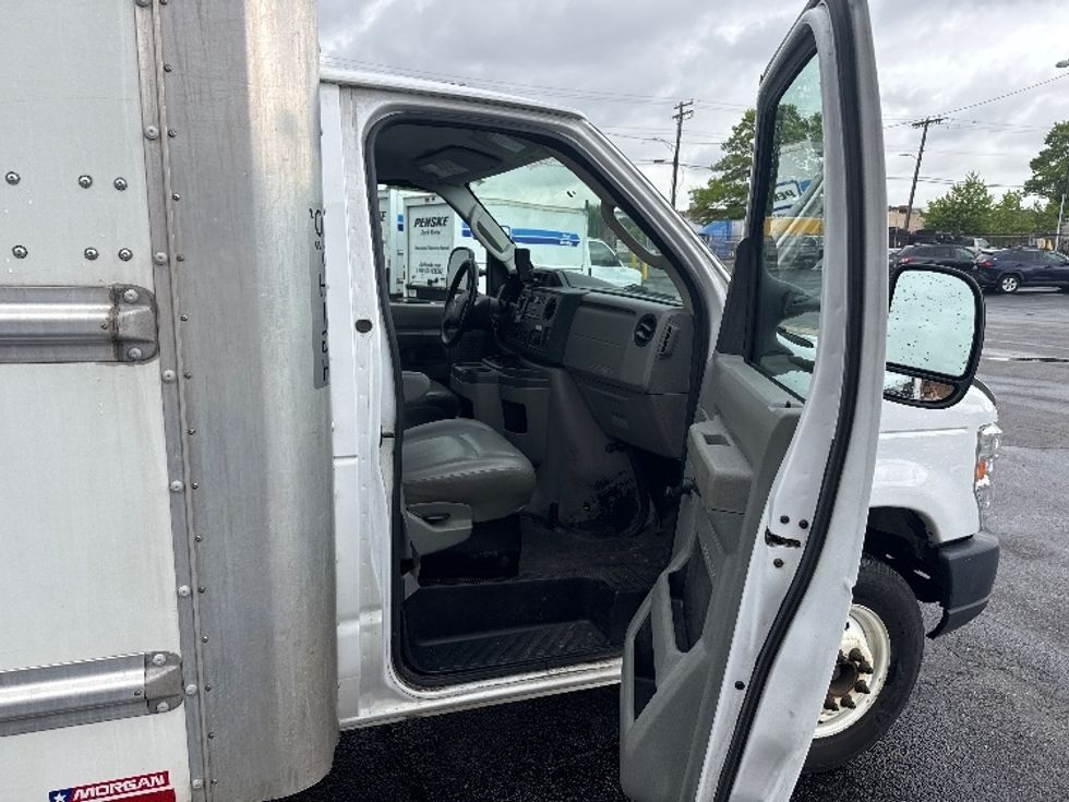 Light Duty Box Truck-Light and Medium Duty Trucks-Ford-2019-E350-Baltimore-MD-129,312\n\t\tmiles-$ 21,500 - Image 20