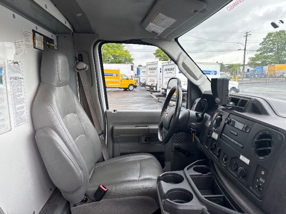 Light Duty Box Truck-Light and Medium Duty Trucks-Ford-2019-E350-Baltimore-MD-129,312\n\t\tmiles-$ 21,500 - Image 22