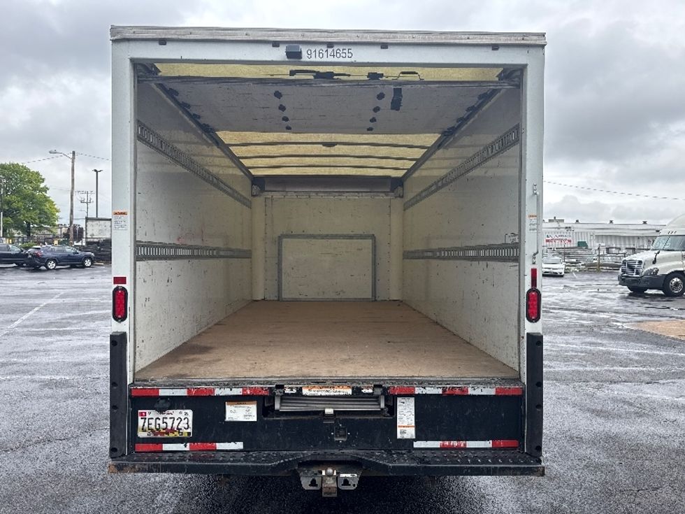 Light Duty Box Truck-Light and Medium Duty Trucks-Ford-2019-E350-Baltimore-MD-129,312\n\t\tmiles-$ 21,500 - Image 8