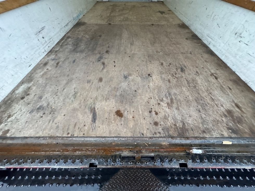 Light Duty Box Truck-Light and Medium Duty Trucks-Ford-2019-E350-Concord-ON-176,550\n\t\tkm-$ 29,000 - Image 10