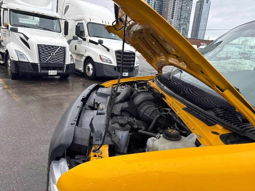 Light Duty Box Truck-Light and Medium Duty Trucks-Ford-2019-E350-Concord-ON-176,550\n\t\tkm-$ 29,000 - Image 23