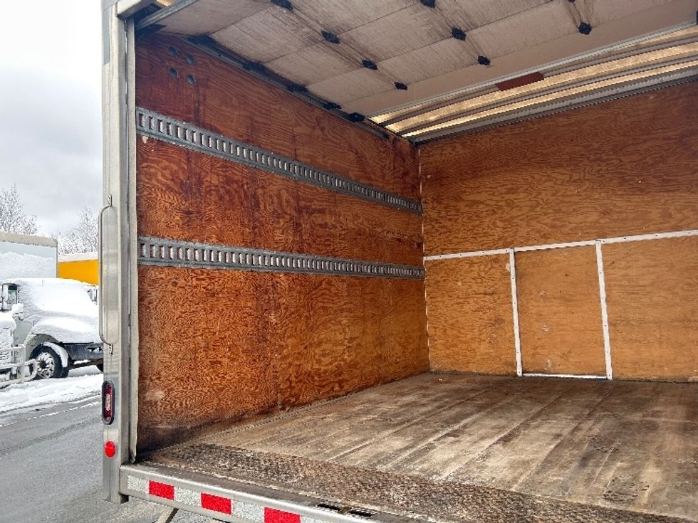 Light Duty Box Truck-Light and Medium Duty Trucks-Ford-2019-E350-Dartmouth-NS-112,467\n\t\tkm-$ 37,750 - Image 11