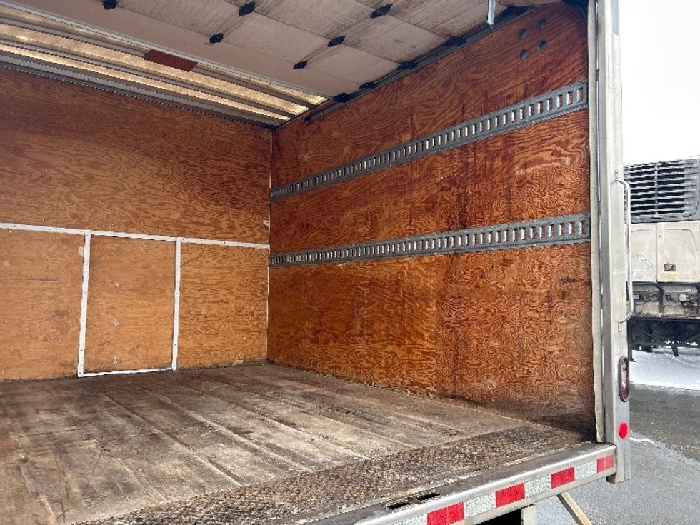 Light Duty Box Truck-Light and Medium Duty Trucks-Ford-2019-E350-Dartmouth-NS-112,467\n\t\tkm-$ 37,750 - Image 12