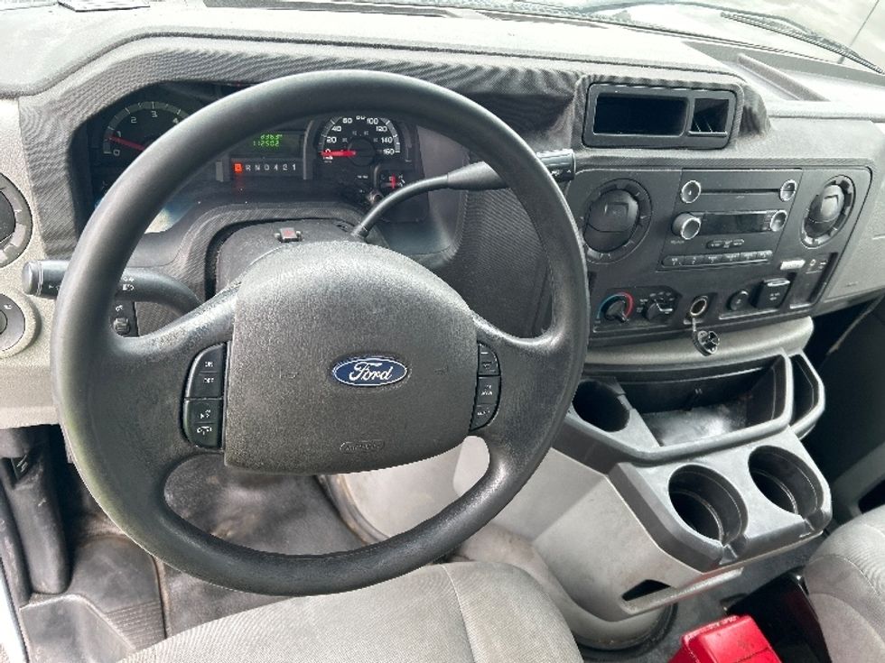 Light Duty Box Truck-Light and Medium Duty Trucks-Ford-2019-E350-Dartmouth-NS-112,467\n\t\tkm-$ 37,750 - Image 17