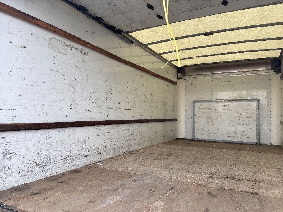 Light Duty Box Truck-Light and Medium Duty Trucks-Ford-2019-E350-Etobicoke-ON-171,000\n\t\tkm-$ 29,500 - Image 11
