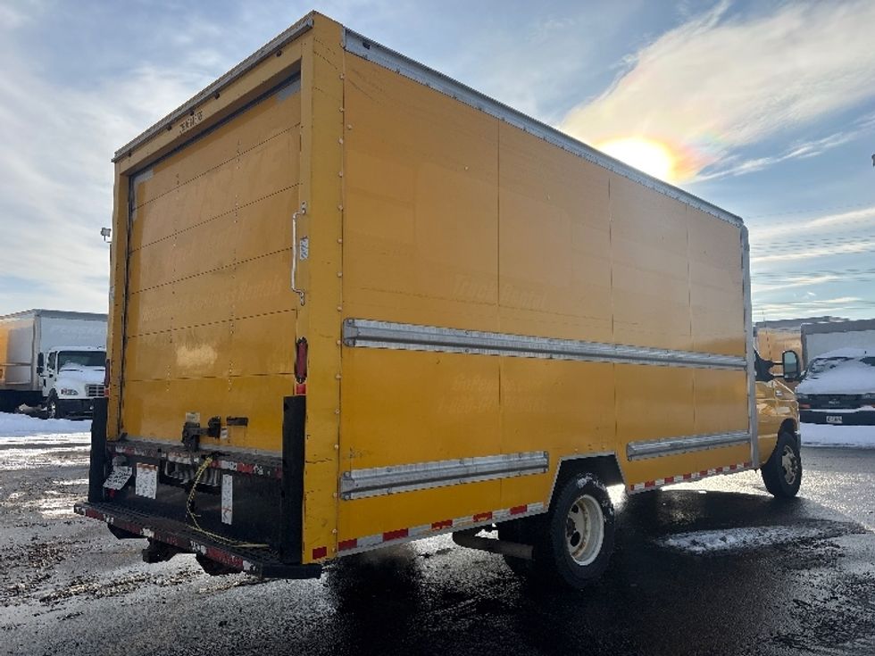 Light Duty Box Truck-Light and Medium Duty Trucks-Ford-2019-E350-Etobicoke-ON-171,000\n\t\tkm-$ 29,500 - Image 13
