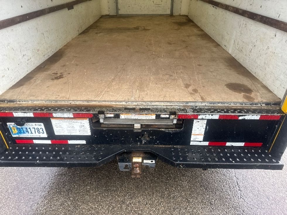 Light Duty Box Truck-Light and Medium Duty Trucks-Ford-2019-E350-Gahanna-OH-91,194\n\t\tmiles-$ 23,750 - Image 10