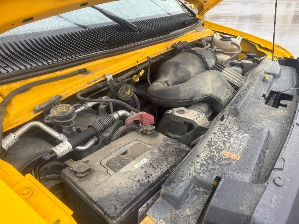 Light Duty Box Truck-Light and Medium Duty Trucks-Ford-2019-E350-Gahanna-OH-91,194\n\t\tmiles-$ 23,750 - Image 23