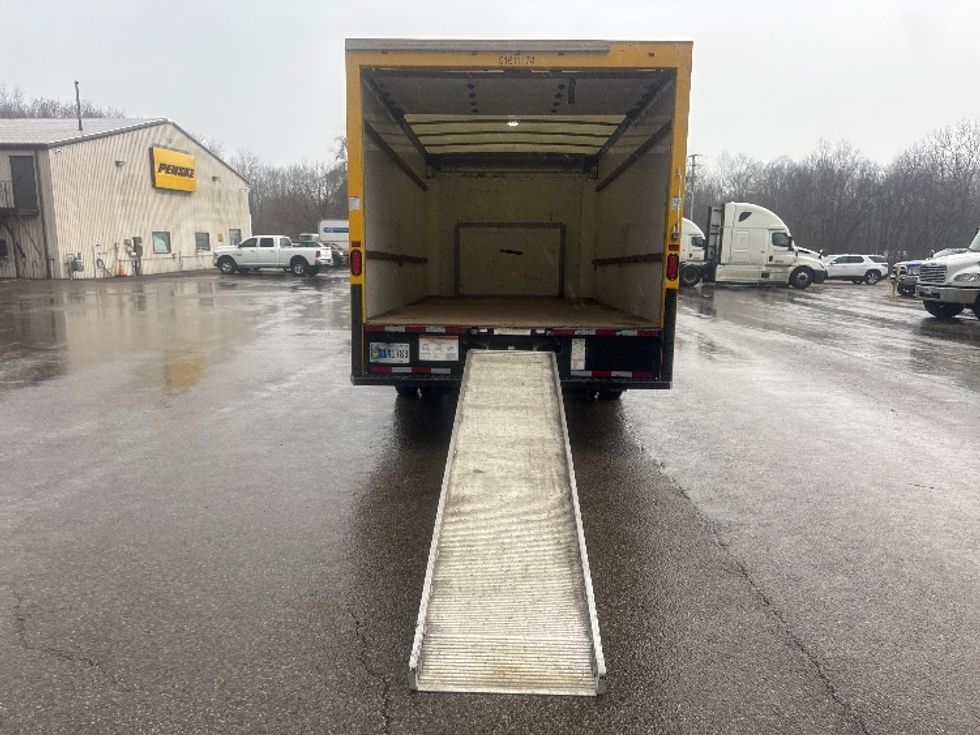 Light Duty Box Truck-Light and Medium Duty Trucks-Ford-2019-E350-Gahanna-OH-91,194\n\t\tmiles-$ 23,750 - Image 9