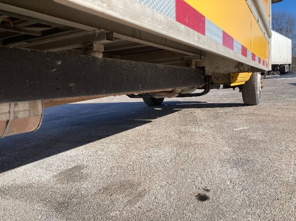 Light Duty Box Truck-Light and Medium Duty Trucks-Ford-2019-E350-Indianapolis-IN-139,843\n\t\tmiles-$ 19,000 - Image 12