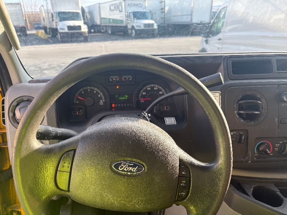 Light Duty Box Truck-Light and Medium Duty Trucks-Ford-2019-E350-Indianapolis-IN-139,843\n\t\tmiles-$ 19,000 - Image 16