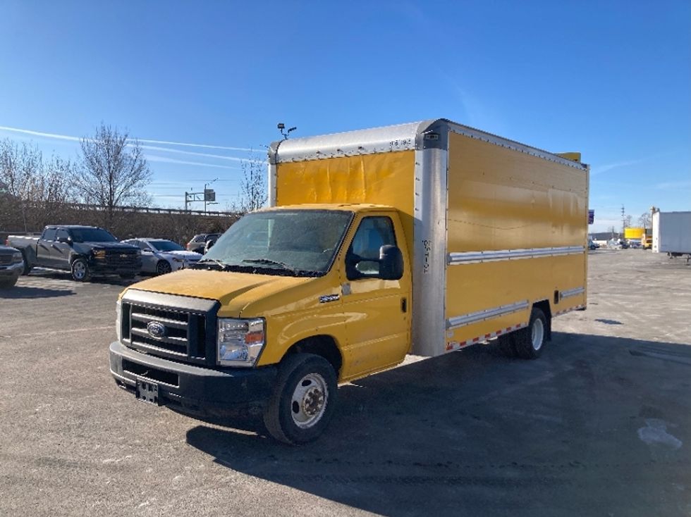 Light Duty Box Truck-Light and Medium Duty Trucks-Ford-2019-E350-Indianapolis-IN-139,843\n\t\tmiles-$ 19,000 - Image 3