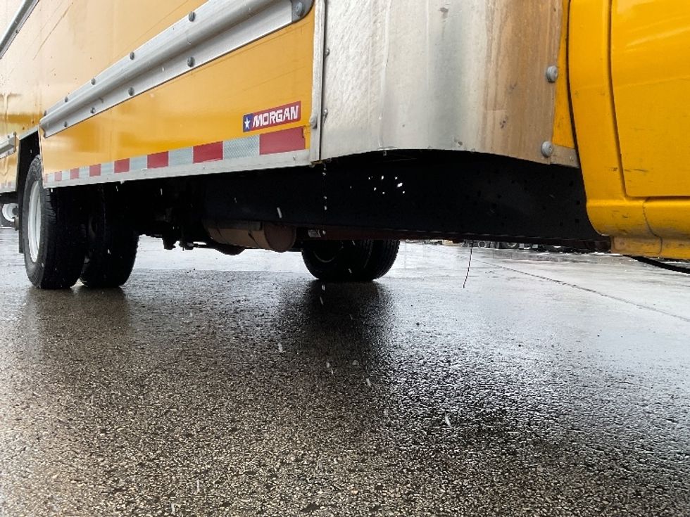 Light Duty Box Truck-Light and Medium Duty Trucks-Ford-2019-E350-Milwaukee-WI-89,210\n\t\tmiles-$ 25,000 - Image 14