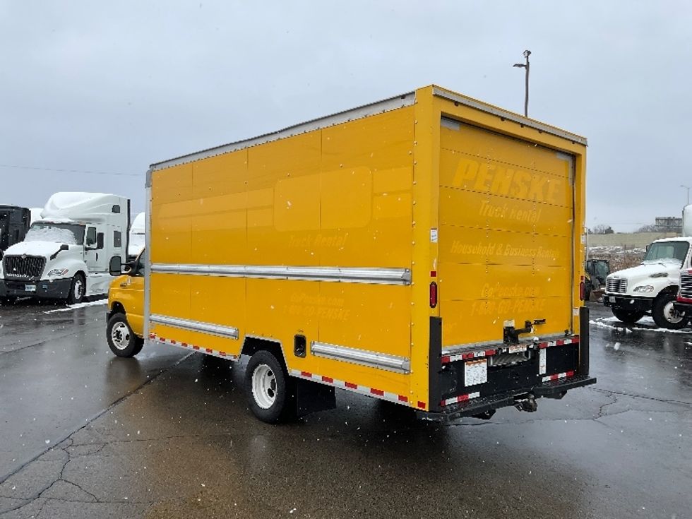 Light Duty Box Truck-Light and Medium Duty Trucks-Ford-2019-E350-Milwaukee-WI-89,210\n\t\tmiles-$ 25,000 - Image 6
