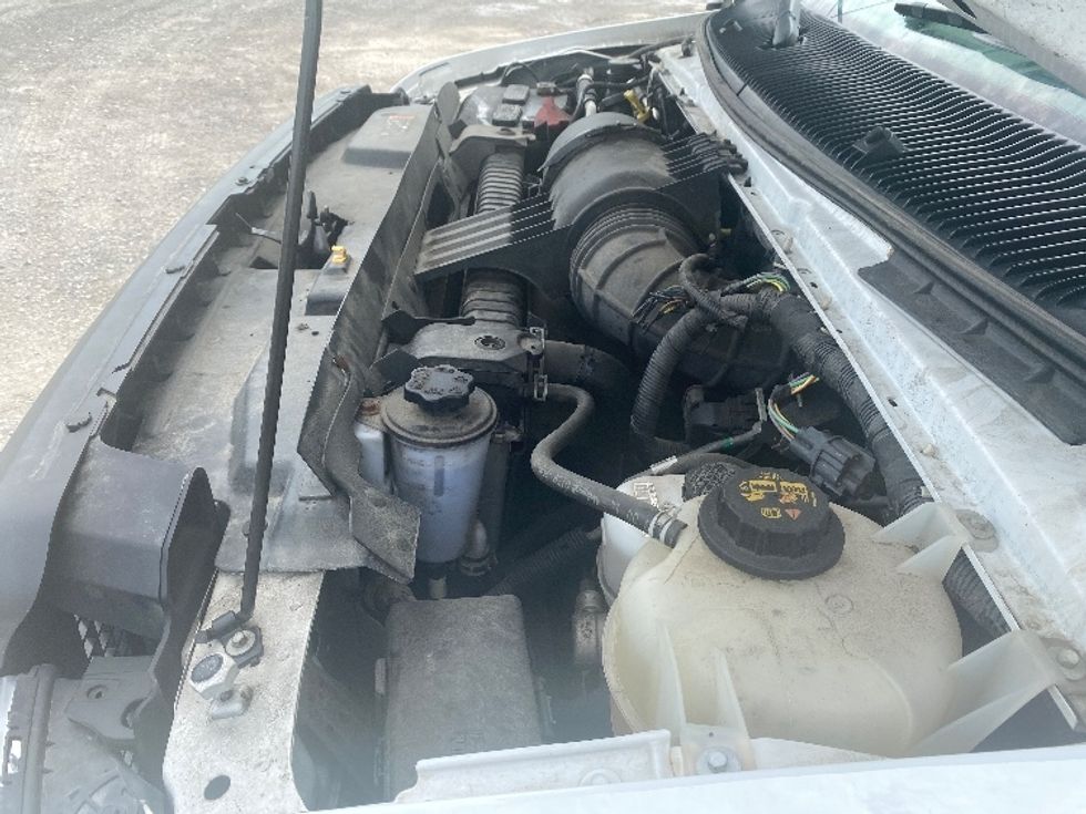 Light Duty Box Truck-Light and Medium Duty Trucks-Ford-2019-E350-Minoa-NY-76,117\n\t\tmiles-$ 26,000 - Image 24