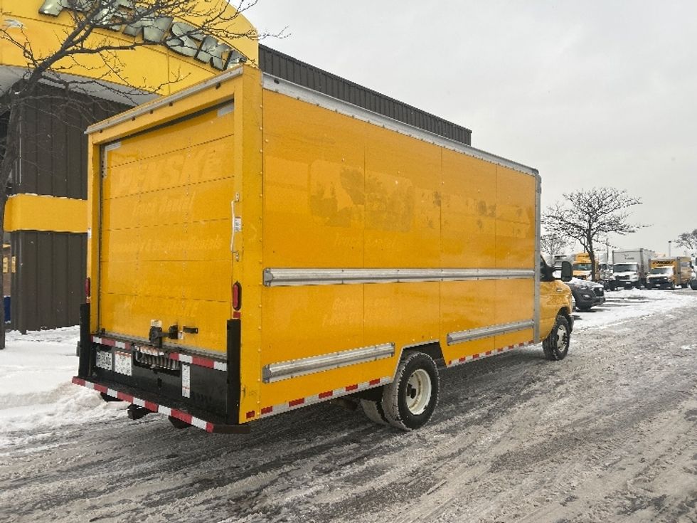 Light Duty Box Truck-Light and Medium Duty Trucks-Ford-2019-E350-Mississauga-ON-187,088\n\t\tkm-$ 28,000 - Image 13