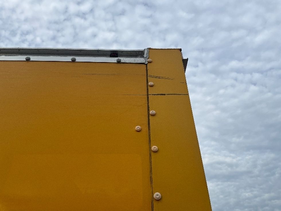 Light Duty Box Truck-Light and Medium Duty Trucks-Ford-2019-E350-Ottawa-ON-190,000\n\t\tkm-$ 25,000 - Image 26