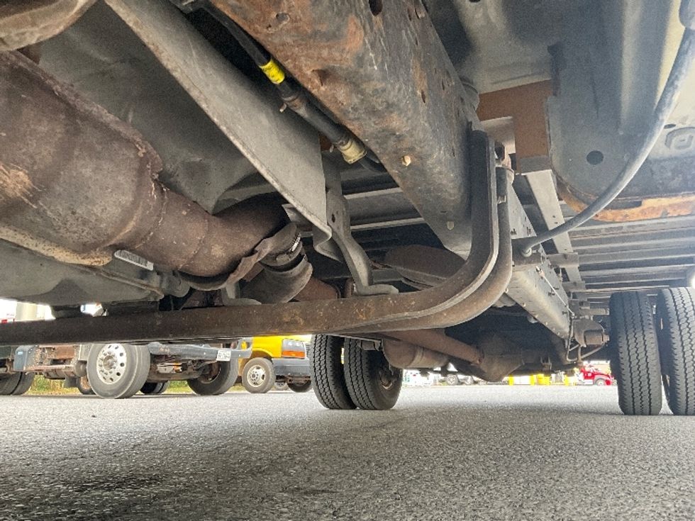 Light Duty Box Truck-Light and Medium Duty Trucks-Ford-2019-E350-Ottawa-ON-190,000\n\t\tkm-$ 25,000 - Image 5