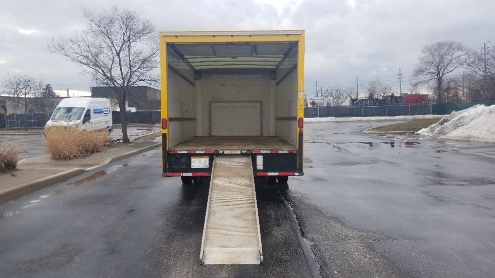 Light Duty Box Truck-Light and Medium Duty Trucks-Ford-2019-E350-Toronto-ON-179,372\n\t\tkm-$ 28,750 - Image 9