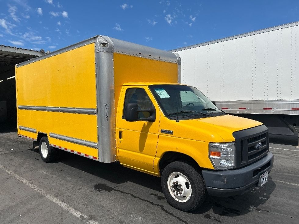 Light Duty Box Truck-Light and Medium Duty Trucks-Ford-2019-E350-West Sacramento-CA-98,061\n\t\tmiles-$ 23,500 - Image 1