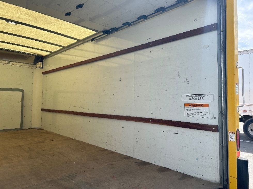 Light Duty Box Truck-Light and Medium Duty Trucks-Ford-2019-E350-West Sacramento-CA-98,061\n\t\tmiles-$ 23,500 - Image 12