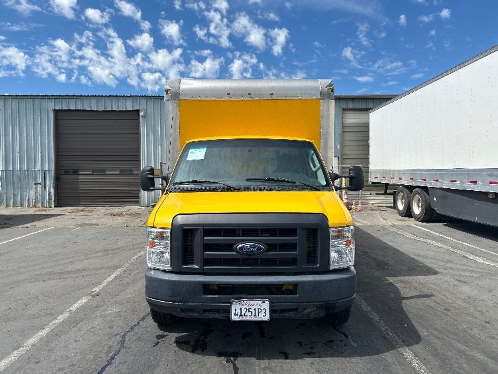 Light Duty Box Truck-Light and Medium Duty Trucks-Ford-2019-E350-West Sacramento-CA-98,061\n\t\tmiles-$ 23,500 - Image 2