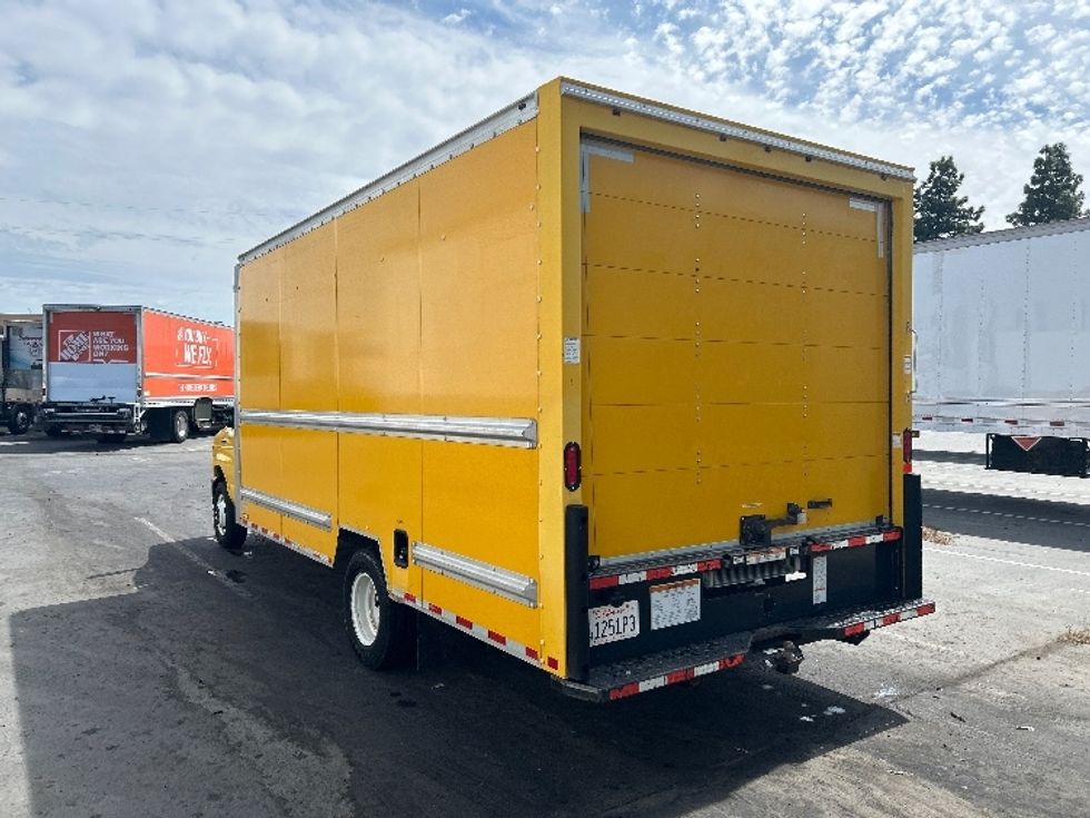 Light Duty Box Truck-Light and Medium Duty Trucks-Ford-2019-E350-West Sacramento-CA-98,061\n\t\tmiles-$ 23,500 - Image 6