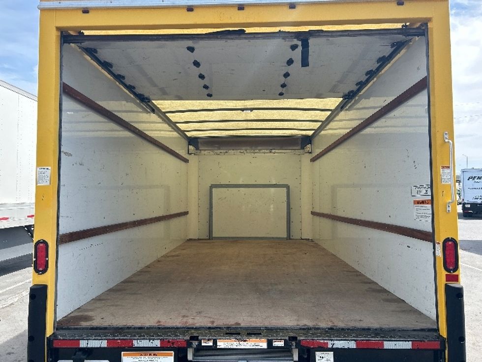 Light Duty Box Truck-Light and Medium Duty Trucks-Ford-2019-E350-West Sacramento-CA-98,061\n\t\tmiles-$ 23,500 - Image 8