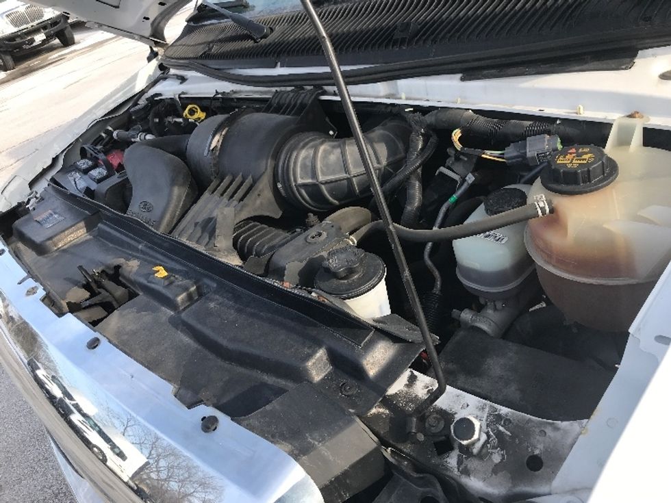 Light Duty Box Truck-Light and Medium Duty Trucks-Ford-2019-E450-Cambridge-ON-189,131\n\t\tkm-$ 31,250 - Image 22