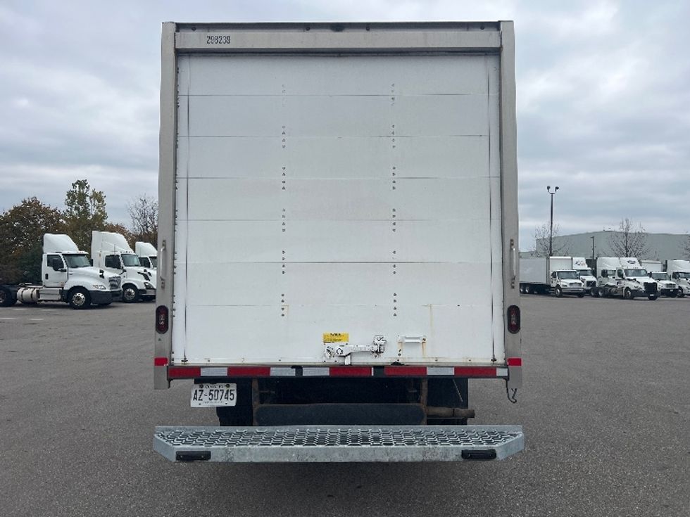 Light Duty Box Truck-Light and Medium Duty Trucks-Ford-2019-E450-Mississauga-ON-173,425\n\t\tkm-$ 33,250 - Image 7