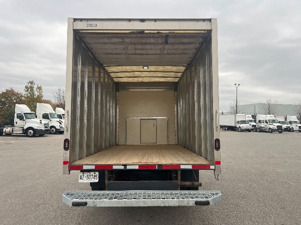 Light Duty Box Truck-Light and Medium Duty Trucks-Ford-2019-E450-Mississauga-ON-173,425\n\t\tkm-$ 33,250 - Image 8