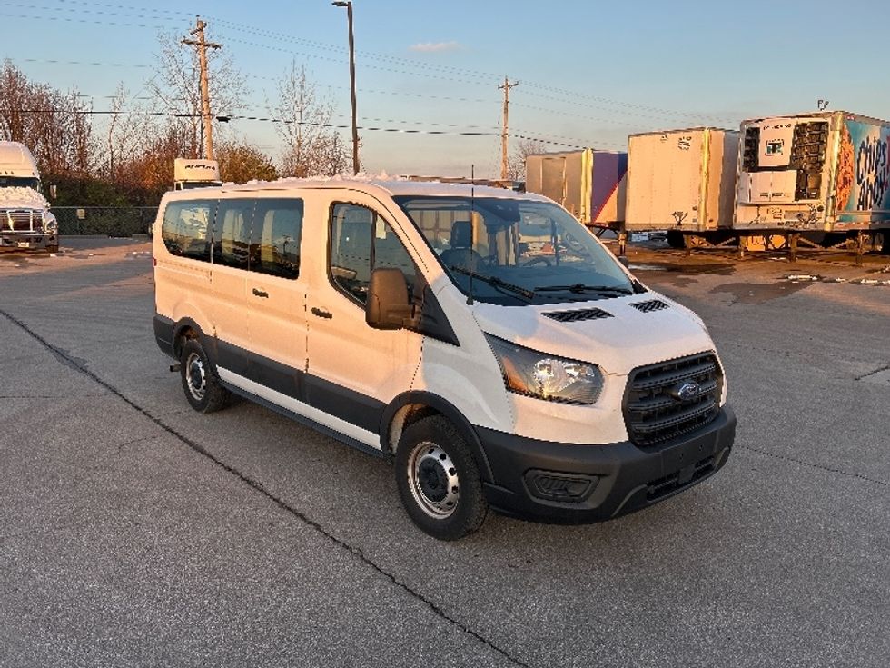 Light Duty Box Truck-Light and Medium Duty Trucks-Ford-2020-Transit 150-Piqua-OH-71,197\n\t\tmiles-$ 22,500 - Image 1