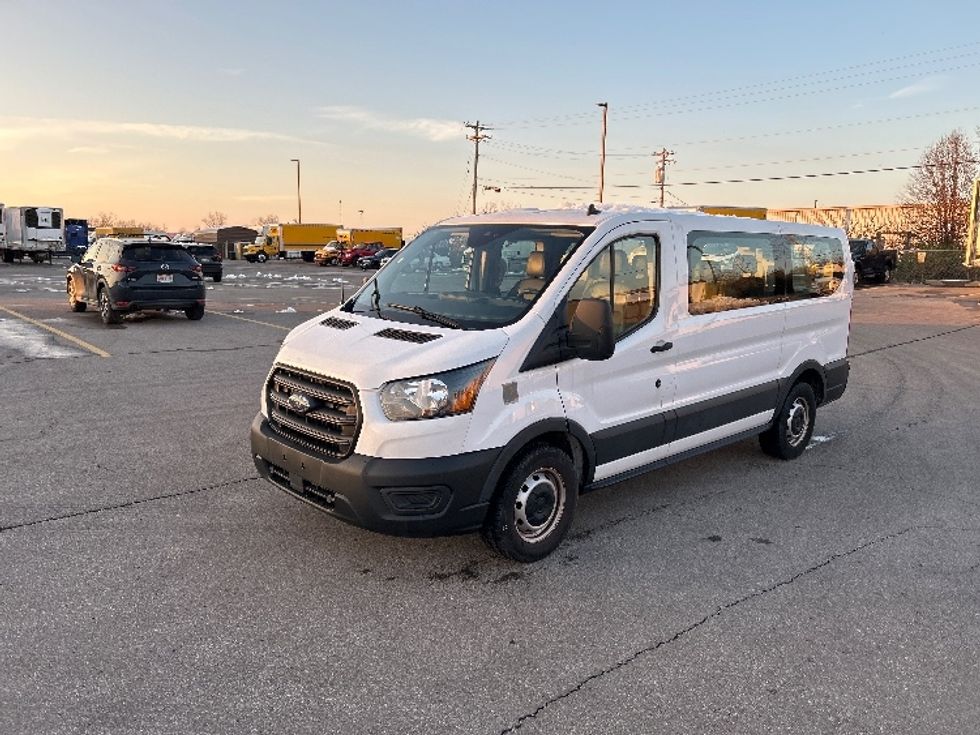 Light Duty Box Truck-Light and Medium Duty Trucks-Ford-2020-Transit 150-Piqua-OH-71,197\n\t\tmiles-$ 22,500 - Image 3